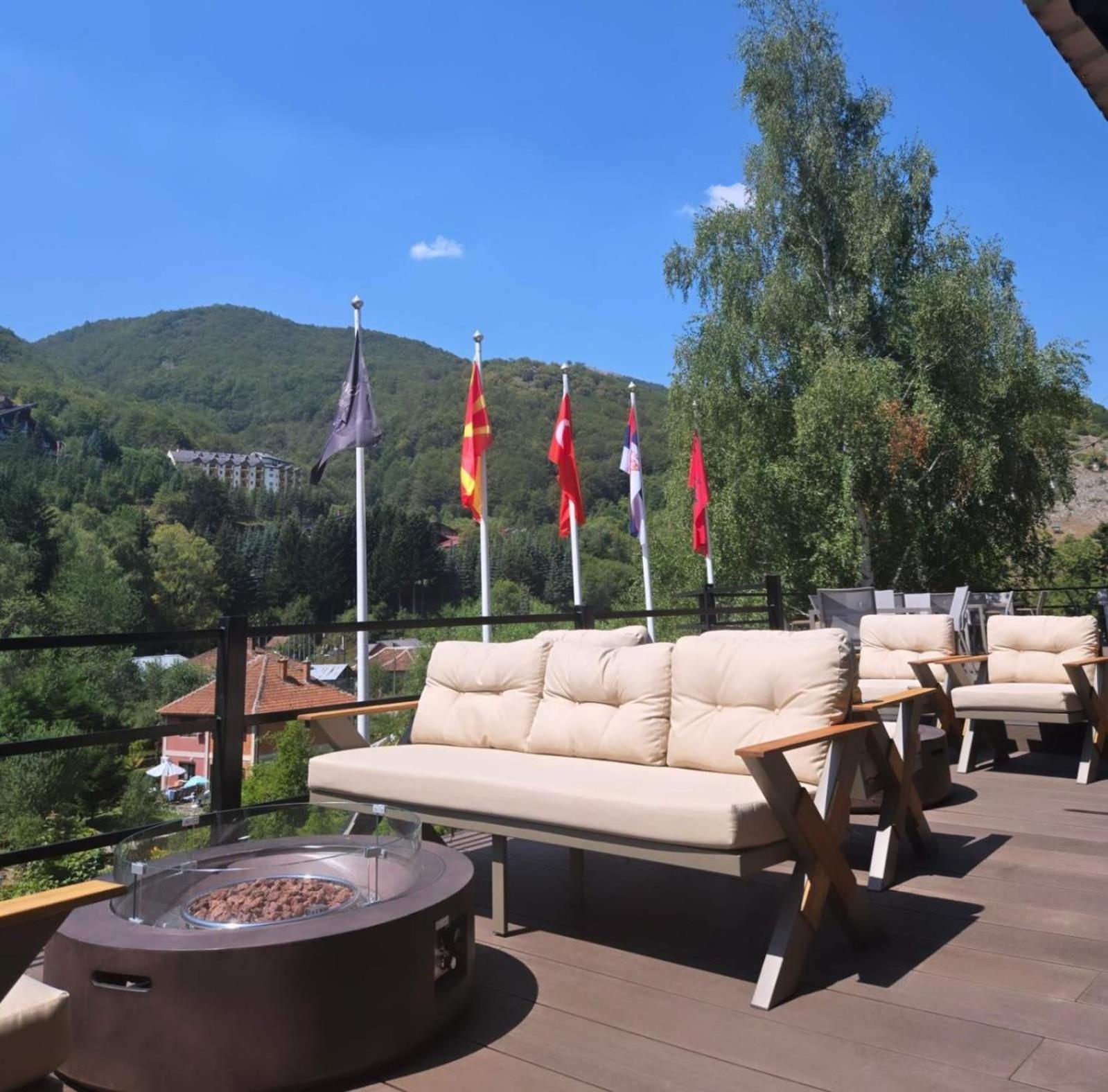 Grand Chamois Hotel & Spa Mavrovo Exterior photo