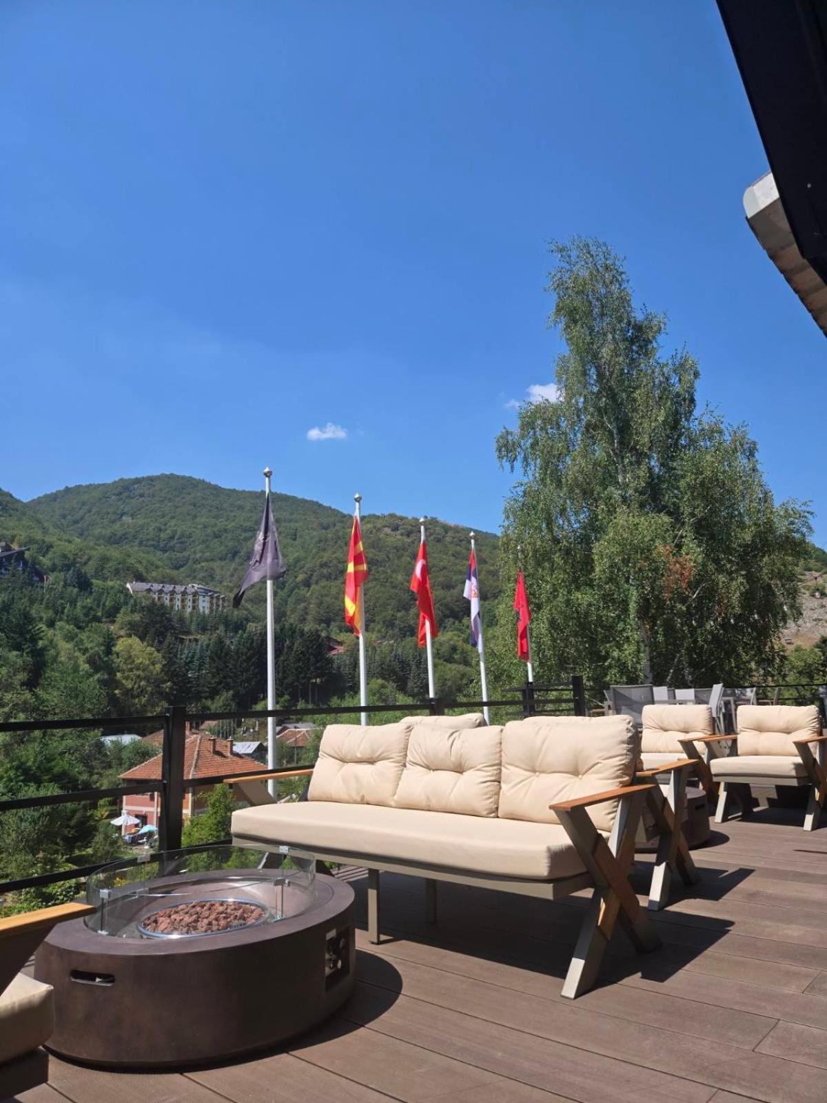 Grand Chamois Hotel & Spa Mavrovo Exterior photo